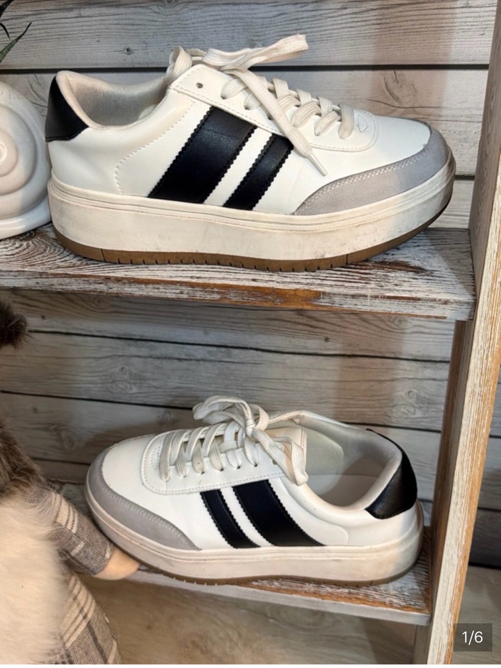 White and Black Platform Sneakers - Casual platform sneaker - Picture 4 of 6